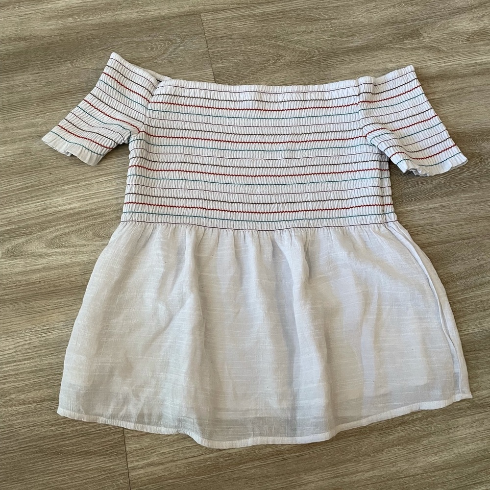 Cold Shoulder Guess Top